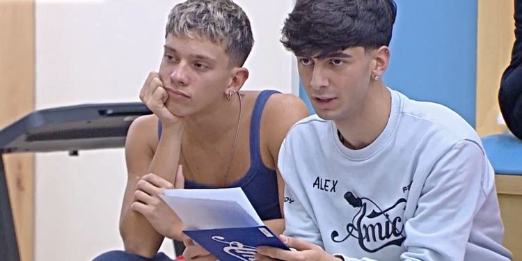 Amici 25, Alessandra Celentano mette di nuovo alla prova Alex Calu (Screen Witty Tv)