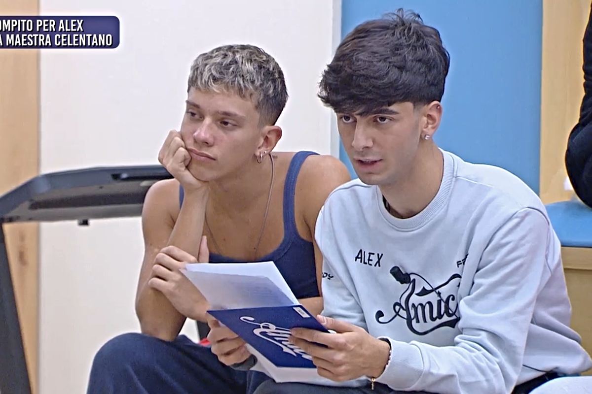 Amici 25, Alessandra Celentano mette di nuovo alla prova Alex Calu (Screen Witty Tv)