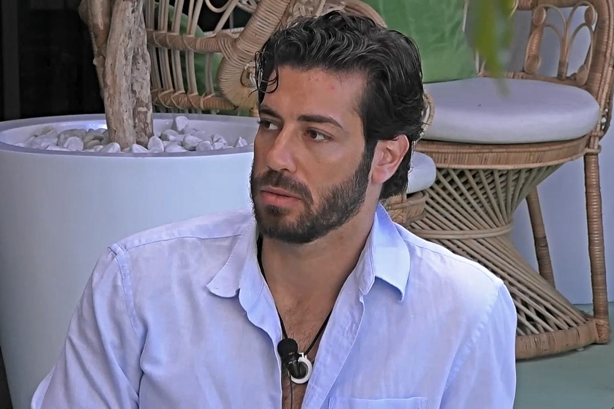 Omer Elomari sente la mancanza di Rasha al Grande Fratello (Screen Mediaset Infinity)