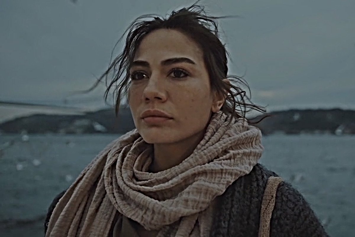 Anticipazioni Io sono Farah 5 dicembre 2025 (Screen Mediaset Infinity)