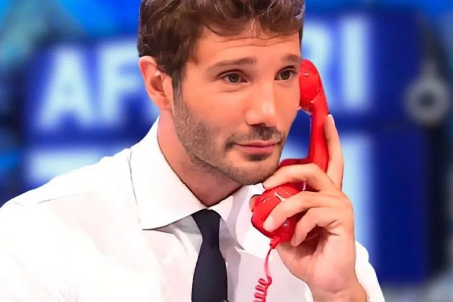 Affari Tuoi Stefano De Martino
