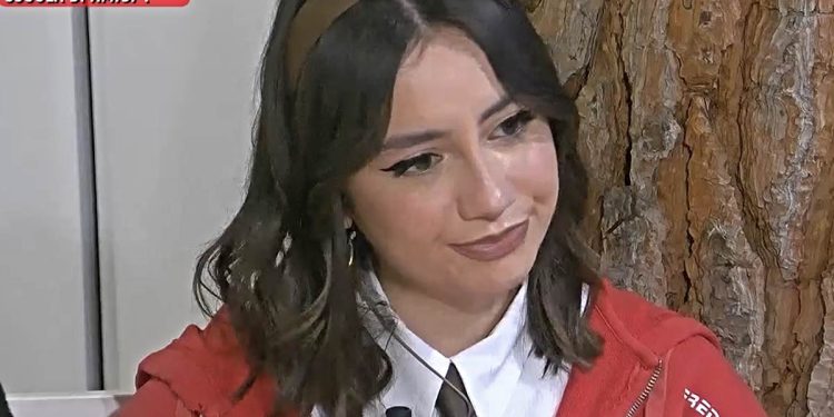 Amici 25, Angie arrabbiata per l'ultimo posto in classifica (Screen Witty Tv)