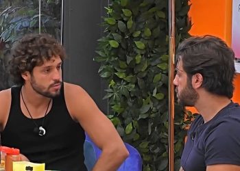 Amicizia al capolinea tra Mattia Scudieri e Omer Elomari (Screen Mediaset Infinity)