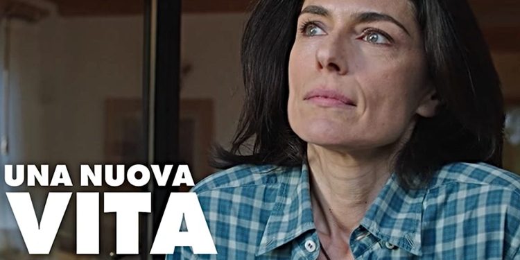 Anna Valle torna su Canale 5 stasera con 'Una nuova vita' (Screen Mediaset Infinity)