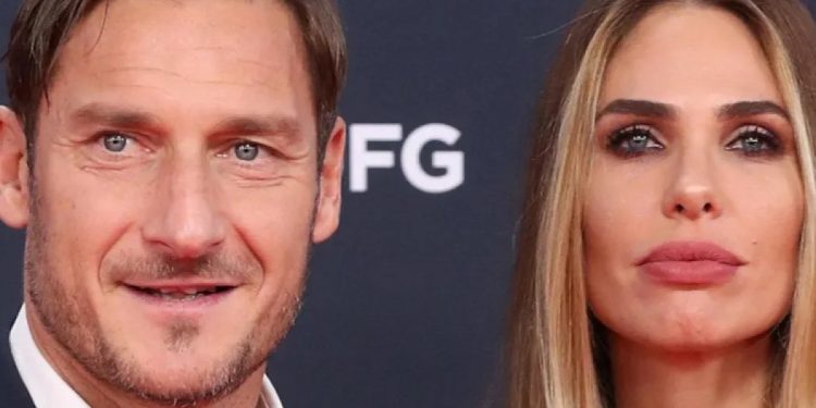 Francesco Totti e Ilary Blasi (foto web)