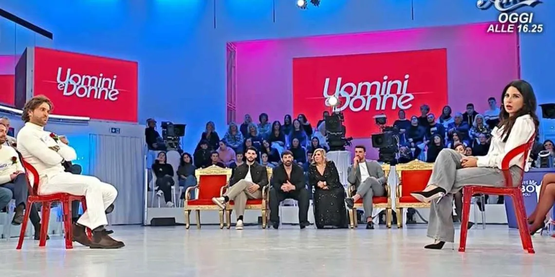 Alessio Pilli Stella ha accettato l'invito di Rosanna Siino a Uomini e Donne (Screen Witty Tv)
