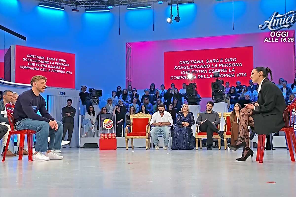 Uomini e Donne, Marco Veneselli non corteggia più Sara Guadenzi (Screen Witty Tv)