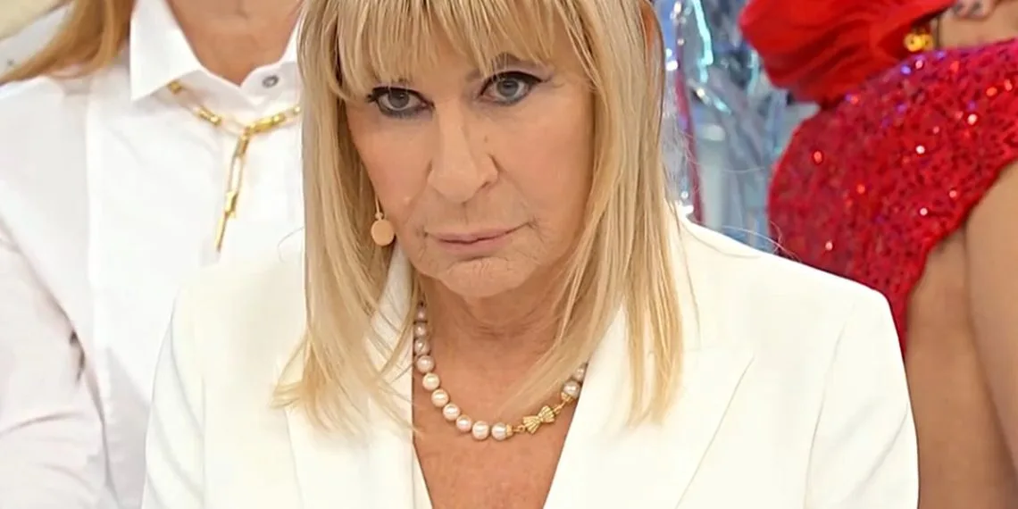 Roberto fa una dedica a Gemma, lei non cambia idea (Screen Witty Tv)