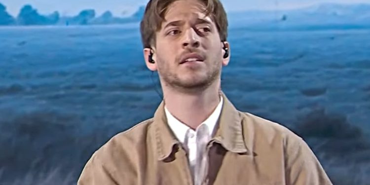 Amici, duro sfogo di Holden sui social (Screen Witty tv)