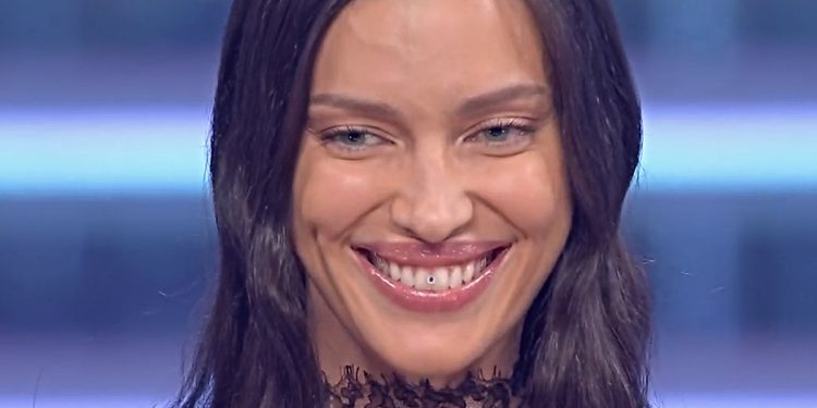 Irina Shayk nega i ritocchini (Screen Raiplay)