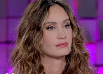 È morto il padre di Helena Prestes (Screen Mediaset Infinity)