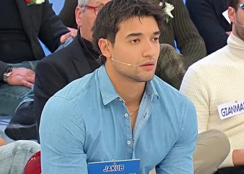 Uomini e Donne, Jakub torna sui social dopo l'abbandono (Screen Witty tv)
