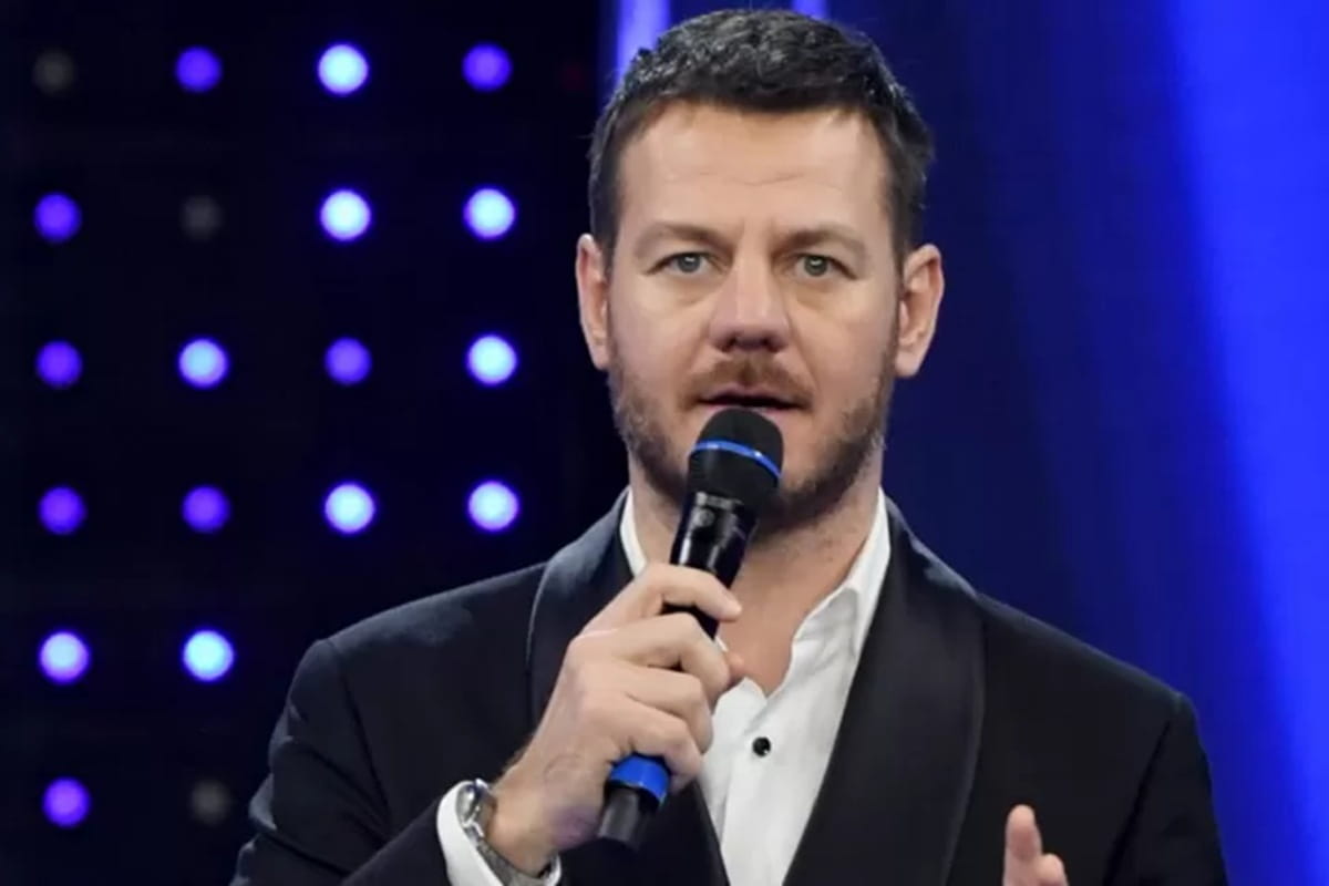 alessandro cattelan ad amici