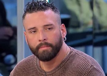 maria de filippi smaschera gabriele di uomini e donne