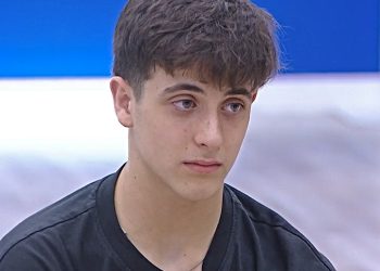 Amici 25 Emiliano insicuro prima del Serale, la madre lo rassicura (Screen Witty tv)