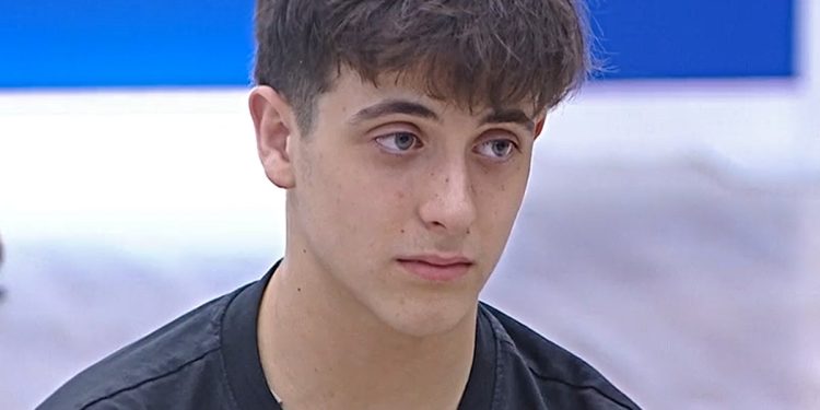 Amici 25 Emiliano insicuro prima del Serale, la madre lo rassicura (Screen Witty tv)