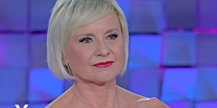 Antonella Elia cacciava di casa Pietro ogni tre giorni (Screen Mediaset Infinity)