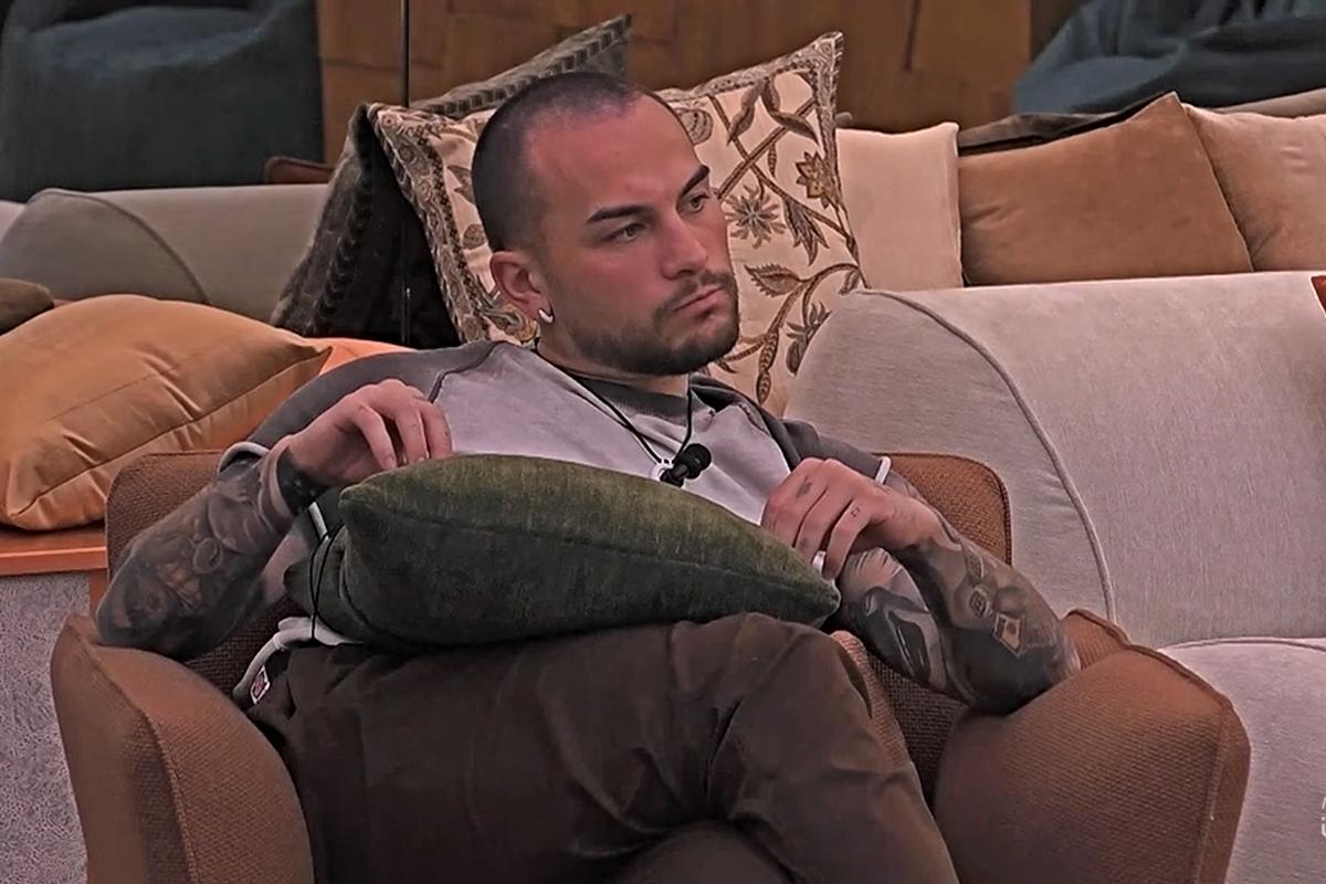 Grande Fratello Vip, Raul Dumitras rapporto complesso con il padre (Screen MEdiaset Infinity)