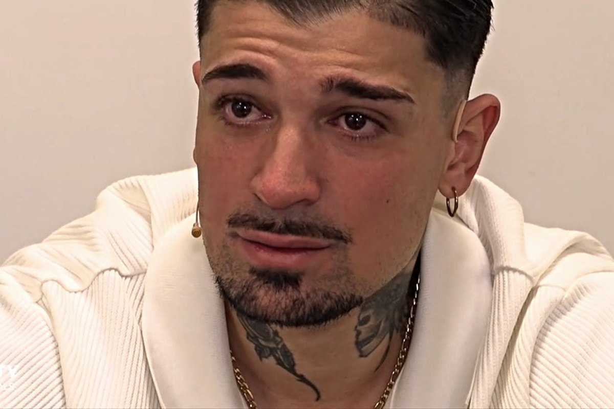 Matteo Stratoti in lacrime dopo la scelta a Uomini e Donne (Screen Witty Tv)