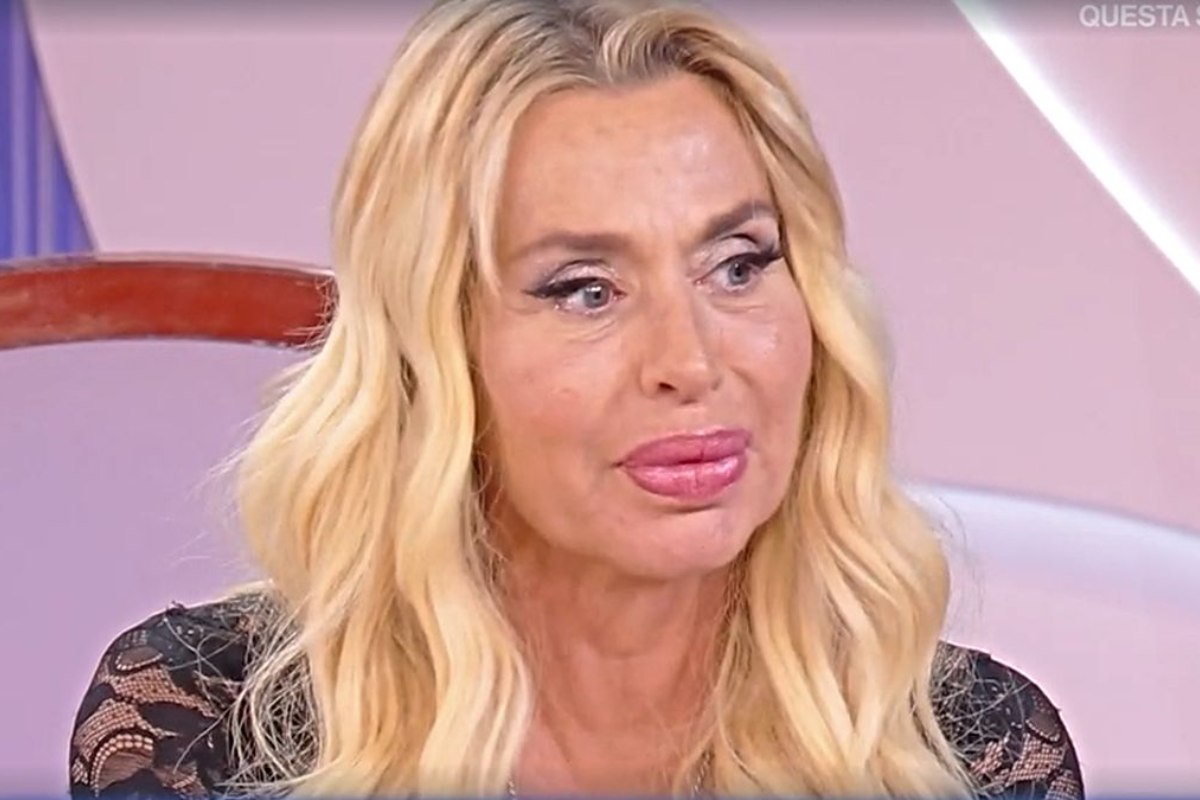 L'ironia di Nino Frassica fa sbottare Valeria Marini (Screen Raiplay)