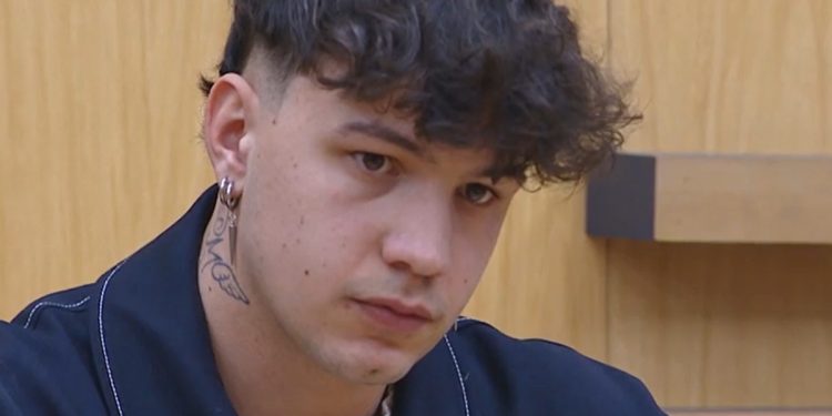 Amici 25, Anna Pettinelli 'blocca' il serale per salvare Opi ma lui si ribella