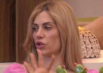 paola caruso, retroscena adriana volpe