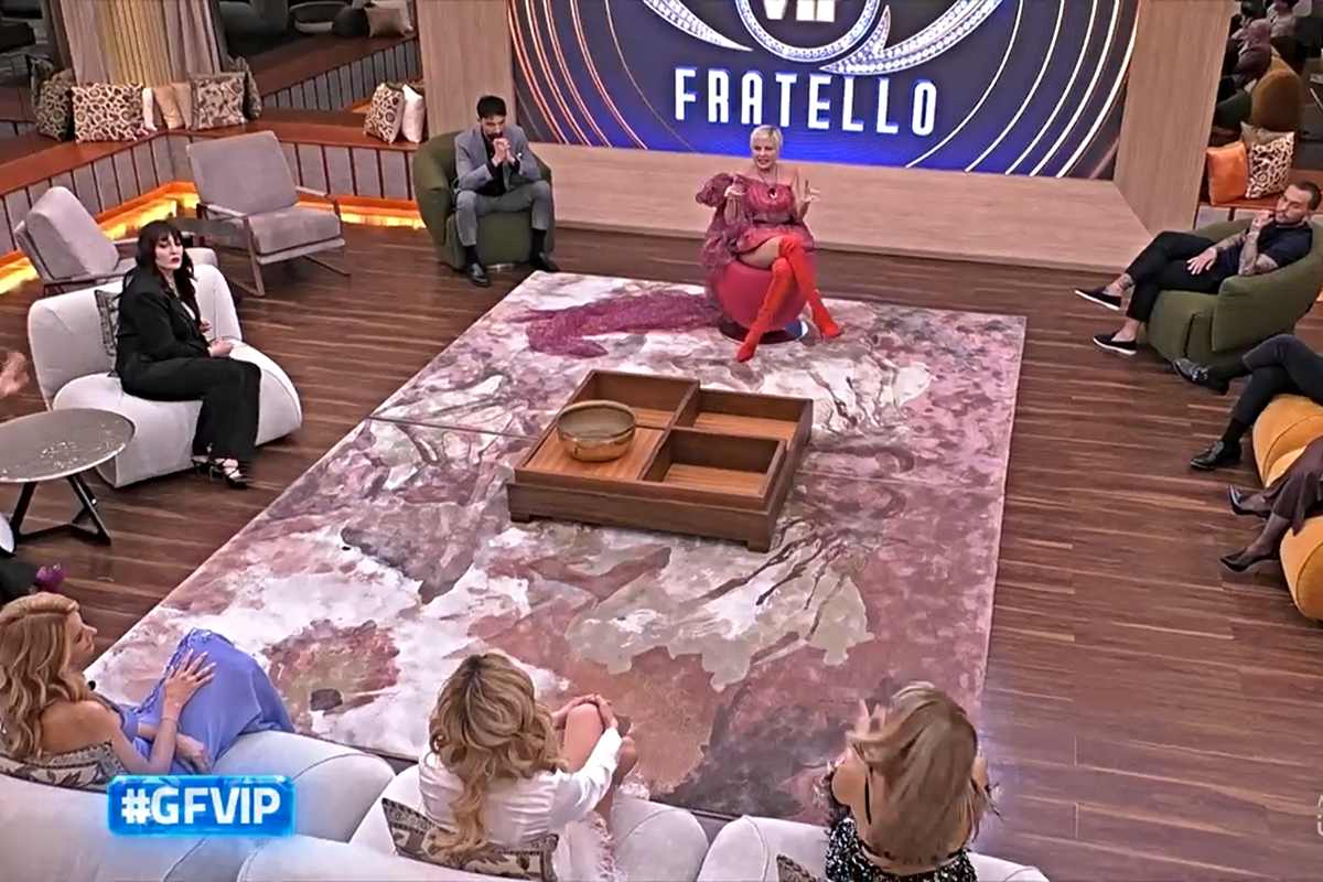 Grande Fratello Vip, Antonella Elia sbotta contro Paola Caruso (Screen Mediaset Infinity)