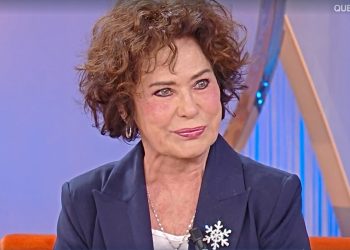 Corinne Cléry smaschera l'ex Angelo Costabile, chiamava i paparazzi (Screen Raiplay)