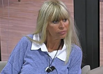 Alessandra Mussolini non tollera l'unione tra Francesca e Raimondo al GF Vip (Screen Mediaset Infinity)