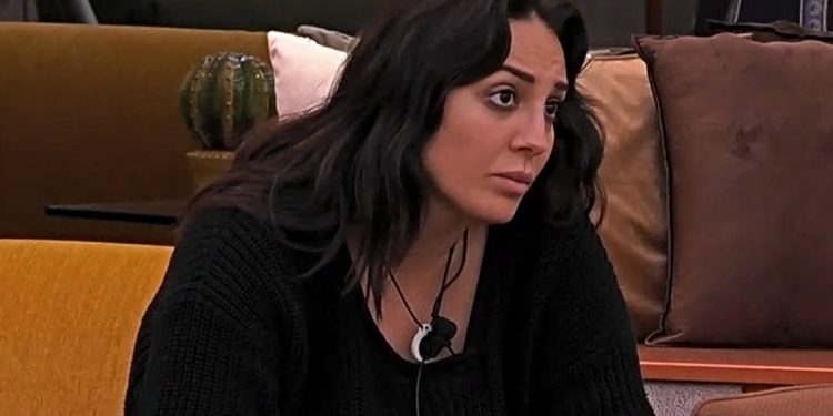 GF Vip, la sorella di Francesca Manzini la attacca (Screen Mediaset Infinity)