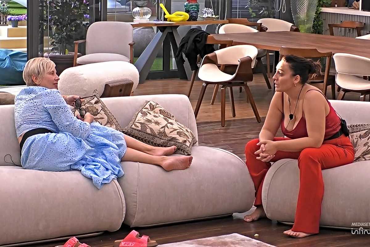 Antonella Elia si infuria con Francesca Manzini al Grande Fratello Vip (Screen Mediaset Infinity)