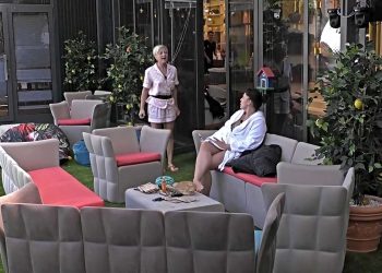 Grande Fratello Vip, Antonella Elia si infuria con Francesca Manzini (Screen Mediaset Infinity)