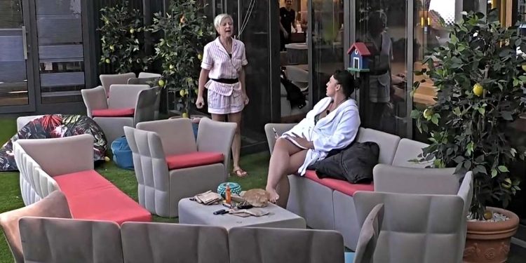 Grande Fratello Vip, Antonella Elia si infuria con Francesca Manzini (Screen Mediaset Infinity)