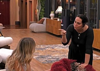 Grande Fratello Vip, Francesca Manzini e Lucia Ilardo a confronto (Screen Mediaset Infinity)