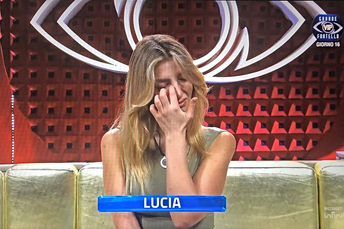 Lucia Ilardo ripensa all'ex Rosario e scoppia in lacrime al Grande Fratello Vip (Screen Mediaset Infinity)