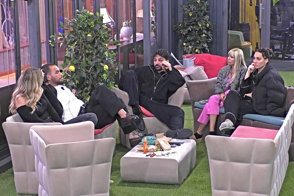 C'è interesse tra Lucia Ilardo e Raul Dumitras al Grande Fratello Vip (Screen Mediaset Infinity)