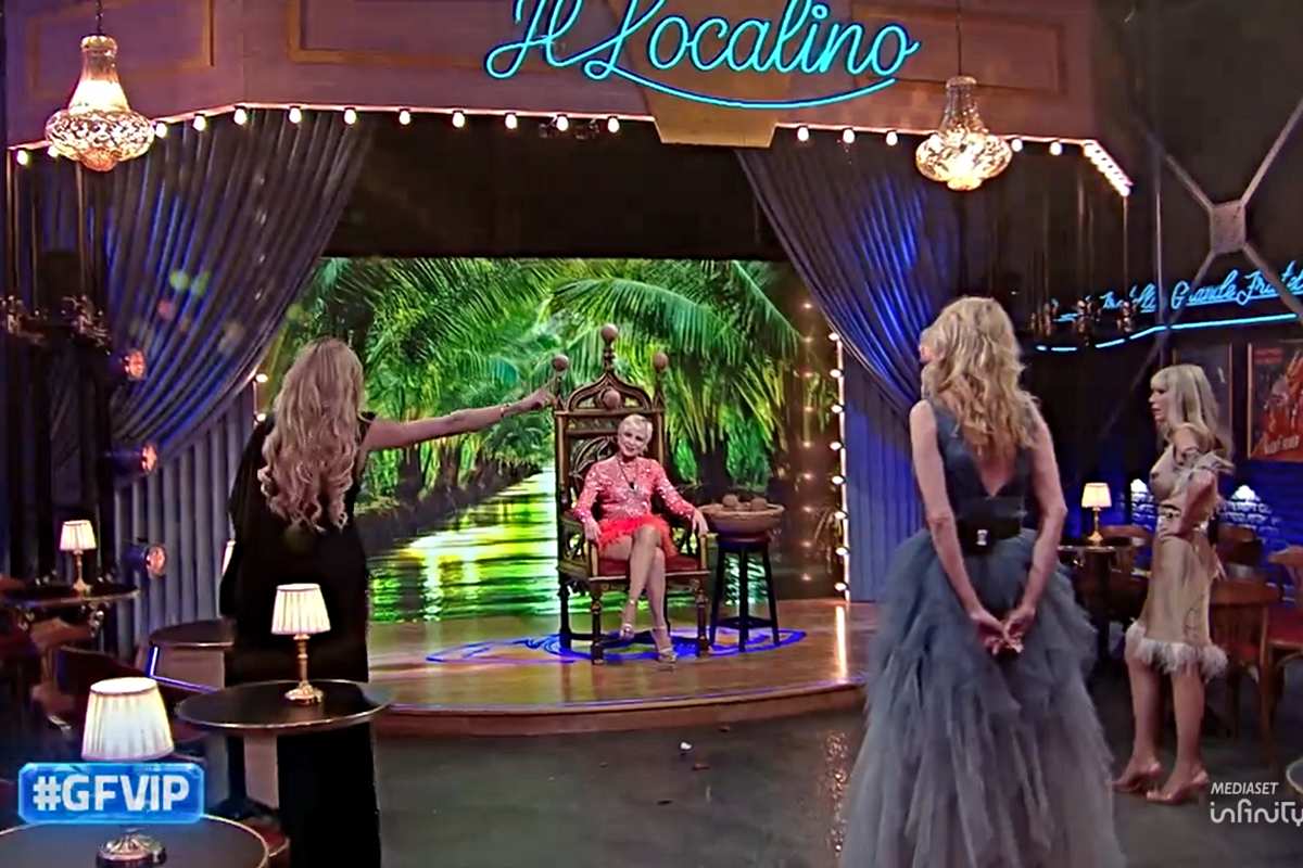 GF Vip, nervi tesi tra Antonella Elia e Paola Caruso (Screen Mediaset Infinity)