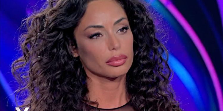 Raffaella Fico non si aspettava la rottura con Armando (Screen Mediaset Infinity)