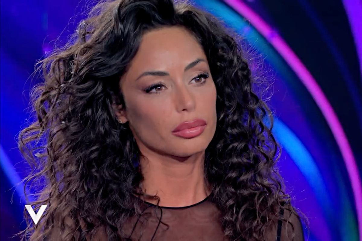 Raffaella Fico non si aspettava la rottura con Armando (Screen Mediaset Infinity)