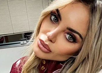 Toccante sfogo di Elena Morali sui social (Foto Instagram)