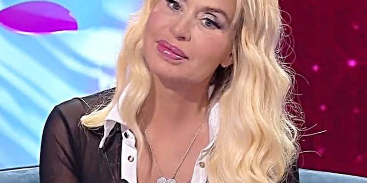 Valeria Marini ha accettato di tornare al GF Vip (Screen Raiplay)