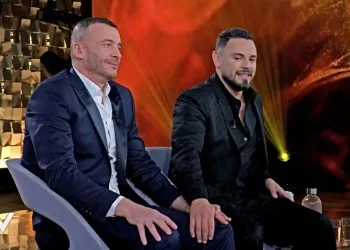 Rocco Casalino e il compagno Alejandro Martinez sono una coppia aperta (Screen Mediaset Infinity)
