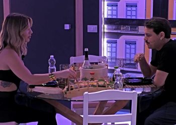 Romantica cena per Renato Biancardi e Lucia Ilardo al Grande Fratello Vip (Screen Mediaset Infinity)