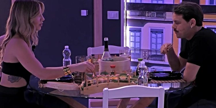 Romantica cena per Renato Biancardi e Lucia Ilardo al Grande Fratello Vip (Screen Mediaset Infinity)