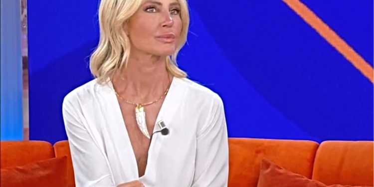 Nathaly Caldonazzo insultata sui social, cosa scrivono le donne (Screen Raiplay)