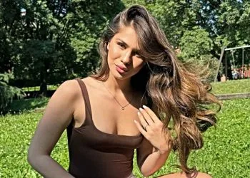 Uomini e Donne, Cristiana Anania si mostra in lacrime (Foto Instagram)