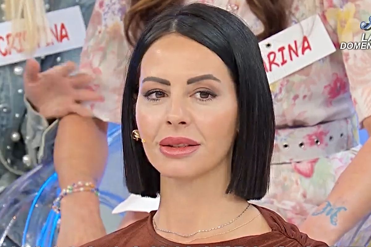 Uomini e Donne, Debora attacca Rosanna ma poi fa marcia indietro (Screen Witty Tv)