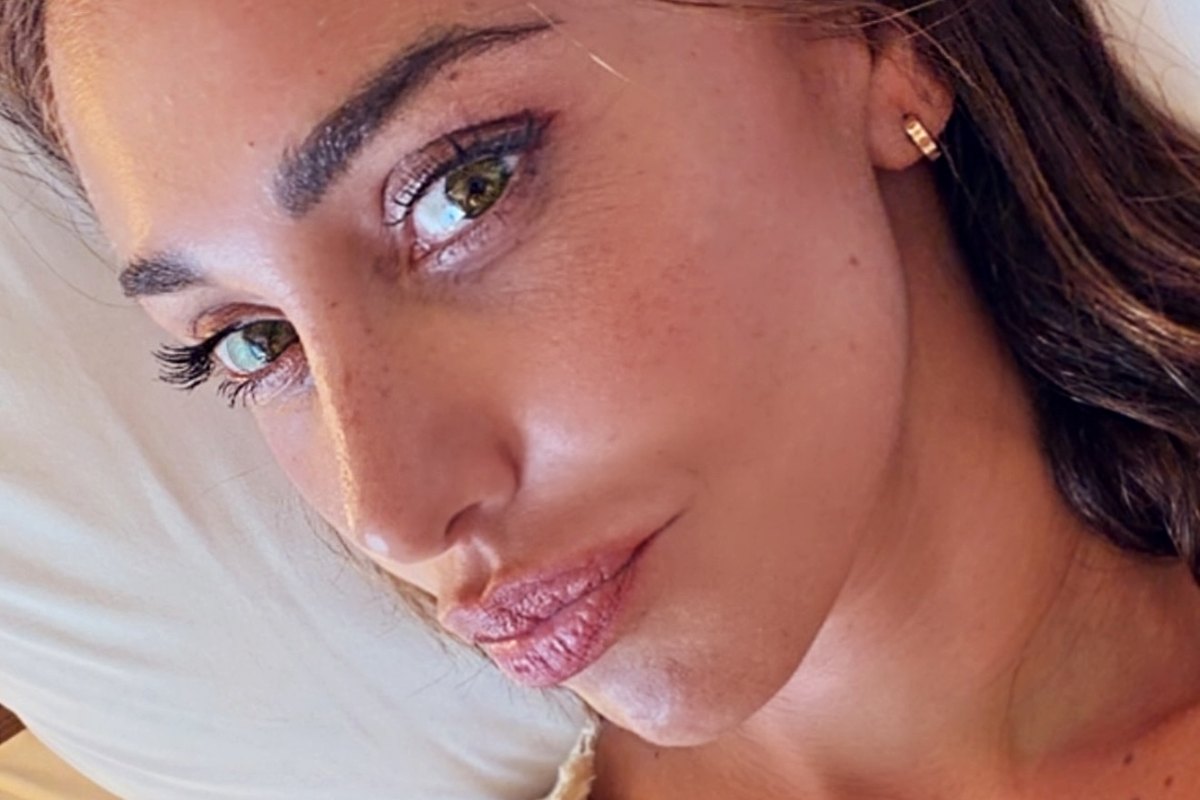 Belen Rodriguez insieme al fidanzato Gaetano, replica alle critiche (Foto IG)